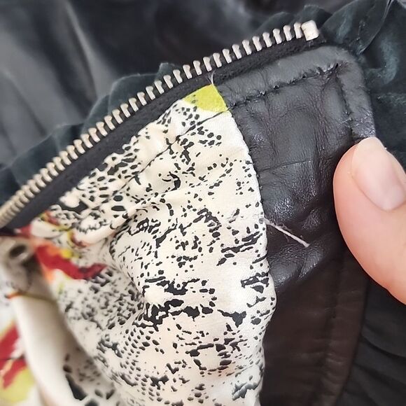 Kenna-T black leather moto ruffled leather jacket size large - Picture 6 of 11